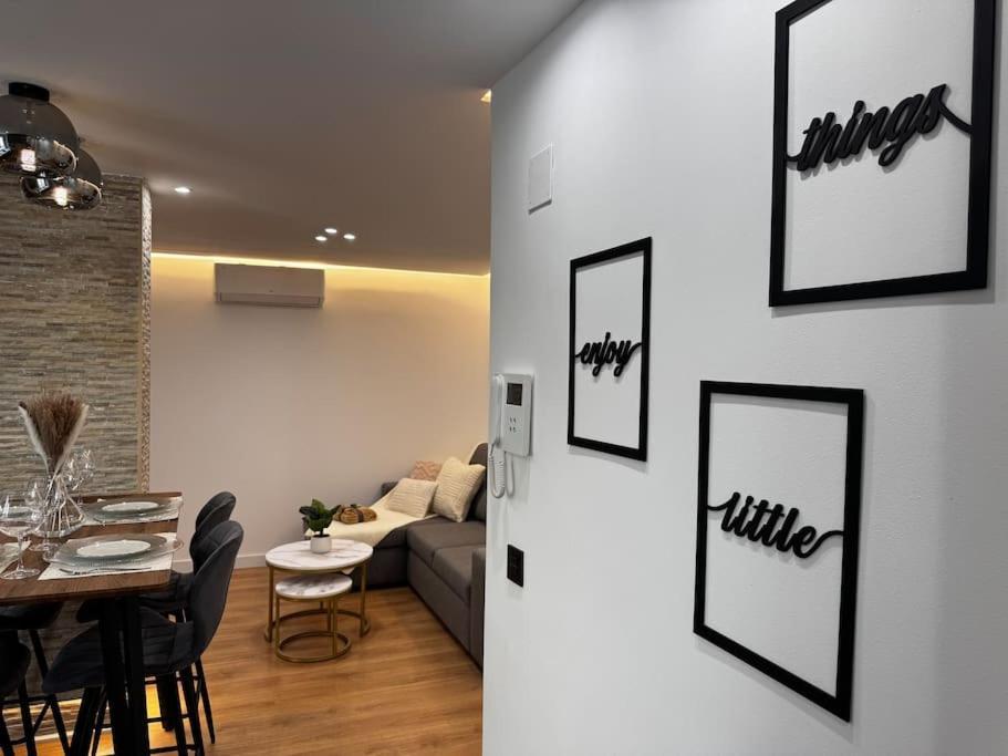 La Plaza Del Pilar Apartman Zaragoza Kültér fotó