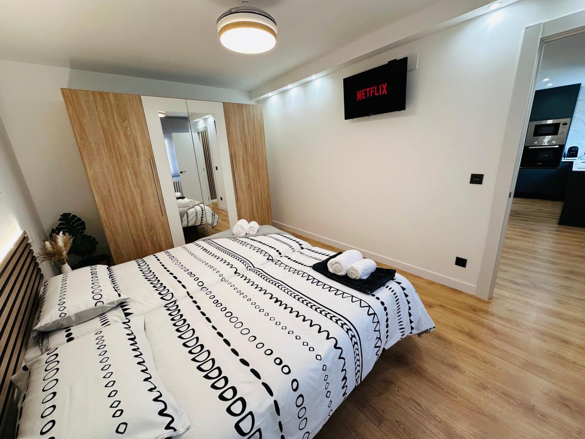 La Plaza Del Pilar Apartman Zaragoza Kültér fotó